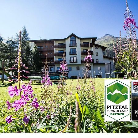 Hotel Gletscherblick Sankt Leonhard im Pitztal Ngoại thất bức ảnh