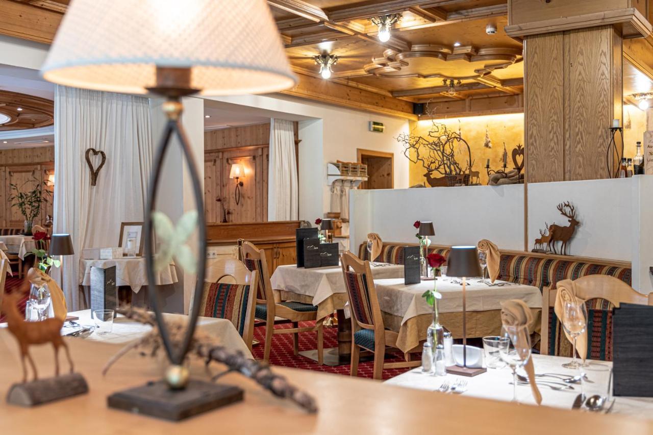 Hotel Gletscherblick Sankt Leonhard im Pitztal Ngoại thất bức ảnh