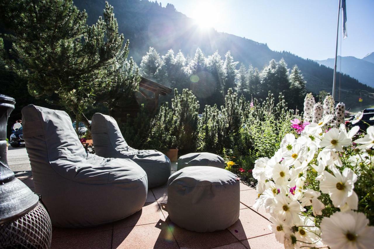 Hotel Gletscherblick Sankt Leonhard im Pitztal Ngoại thất bức ảnh